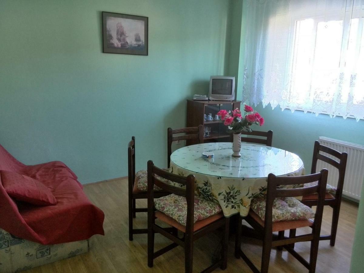 Kampor Apartments Kültér fotó